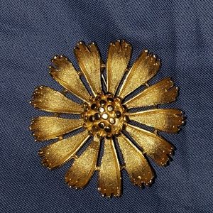 VTG BSK brooch, 1.75", gold tone, from the 1960's
